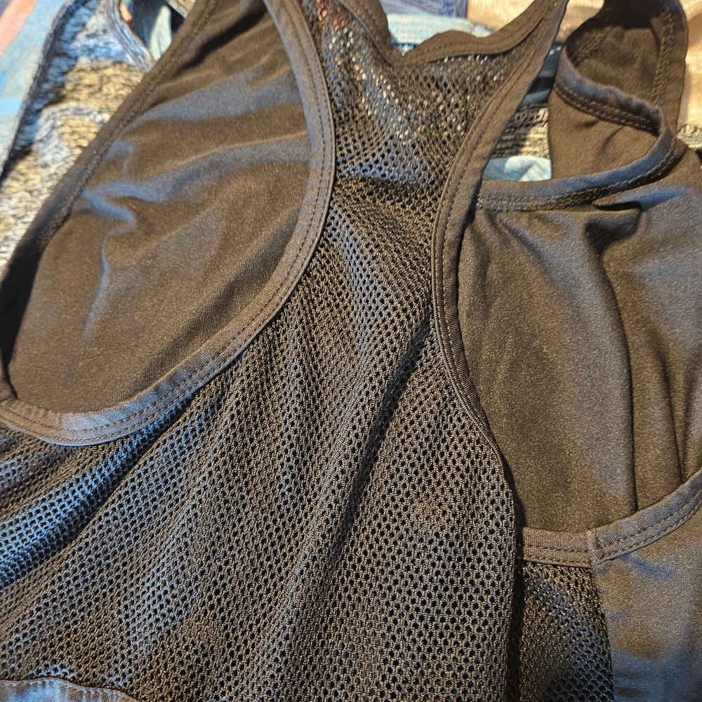 Lot Of 5 Racerback Tank Top Mesh Back Wicking Fabric Super Soft Comfortable - Picture 12 of 12